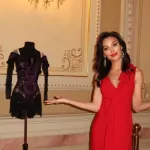 Ведущая России 24 ответила критикам после скандала в Большом новыми фотографиями