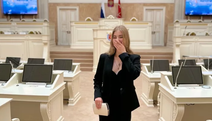 Бастрыкин предложил освободить учительницу, обвиняемую в развращении учеников