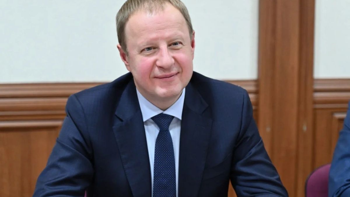 Виктор Томенко