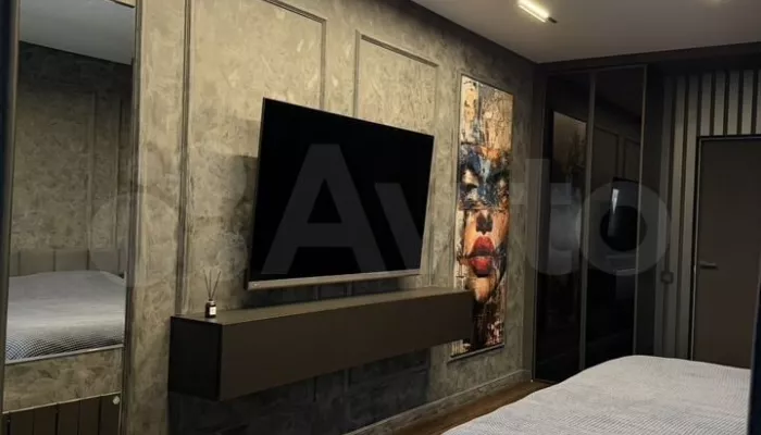 Квартиру с видом на Барнаул и особо ценную кладовку продают за 16 млн рублей