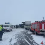 Шесть человек погибли в аварии с автобусом под Омском. Фото с места ДТП