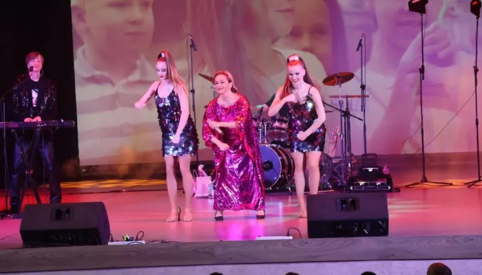 От ресторана к ресторану: Буланова заработает миллионы в новогоднюю ночь