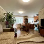 Объединенную однушку и трешку продают в Барнауле за 6,6 млн рублей. Фото