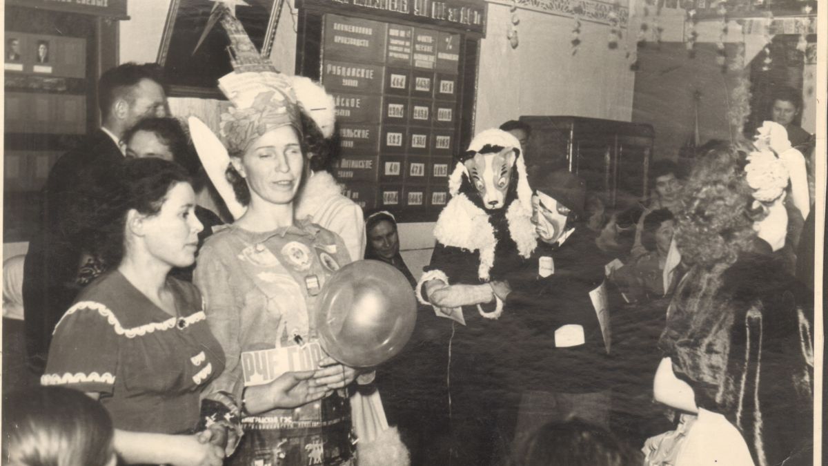 Новый год и зимние забавы в советском Барнауле