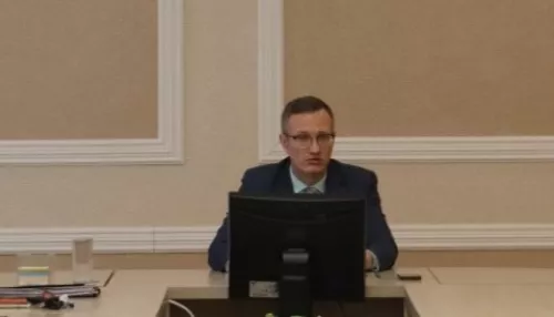 Экс-замглавы Центрального района Барнаула избежал наказания за хищение чужих премий