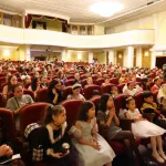 Почти 300 детей посетили елку главы Республики Алтай. Фото