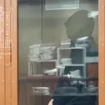 Экс-следователя по делу о стрельбе в школе осудили за кражу 200 млн рублей вещдоков