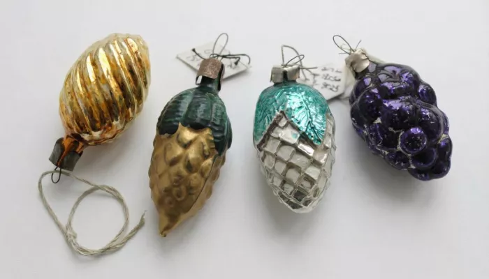 Зимняя история: чем барнаульцы украшали новогодние елки во времена СССР. Фотохроника