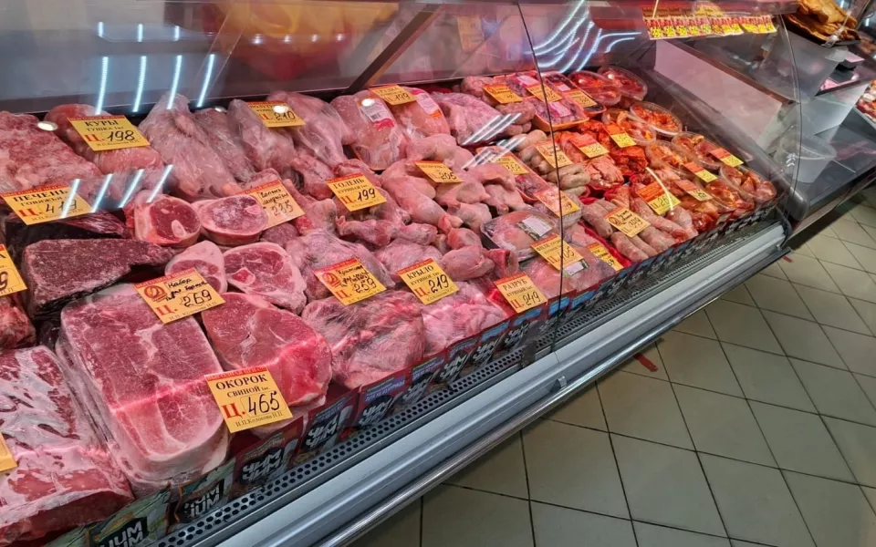 Скинулись по 1,5 тысячи: экс-депутат устроила разнос подчиненным из-за подарка