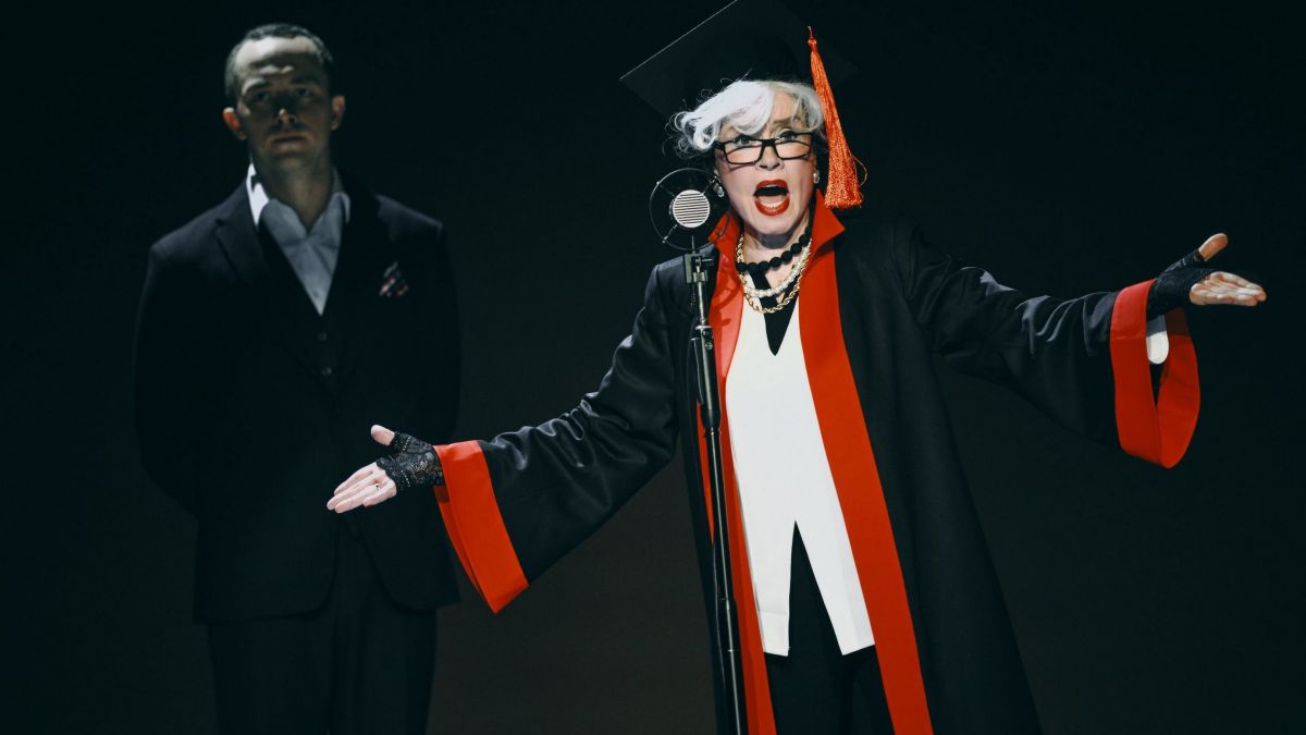 Вера Алентова