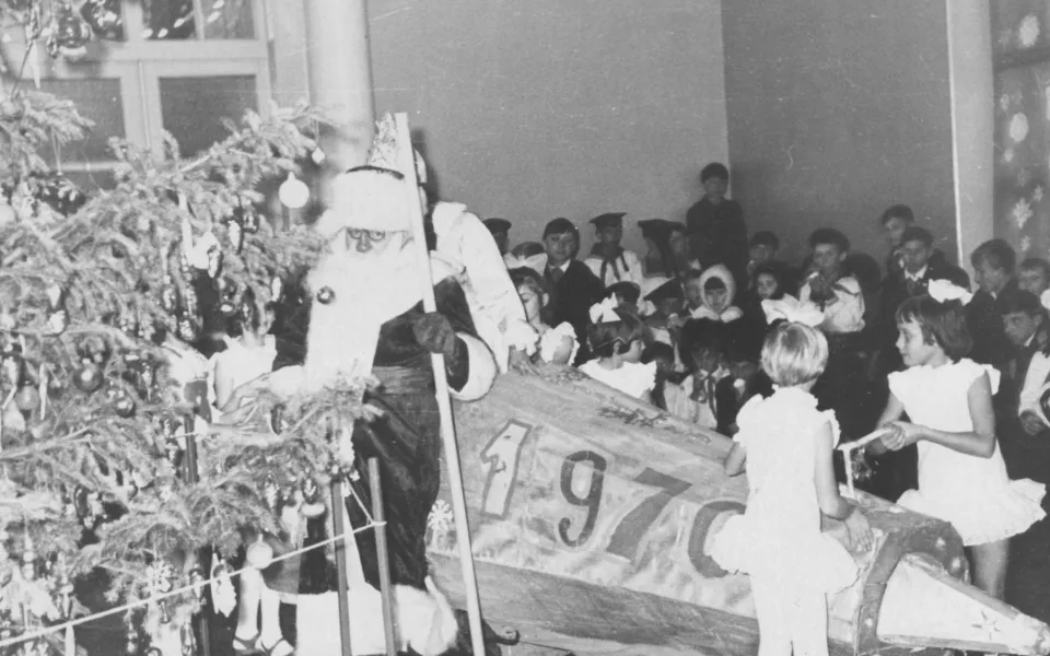 От утренника до боя курантов: как на Алтае отмечали Новый год в эпоху СССР. Фотоархив