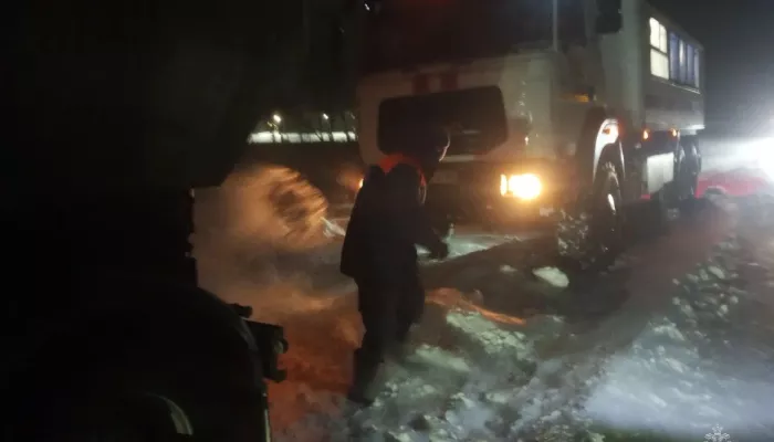 Машины с туристами из Монголии увязли на трассе в Алтайском крае