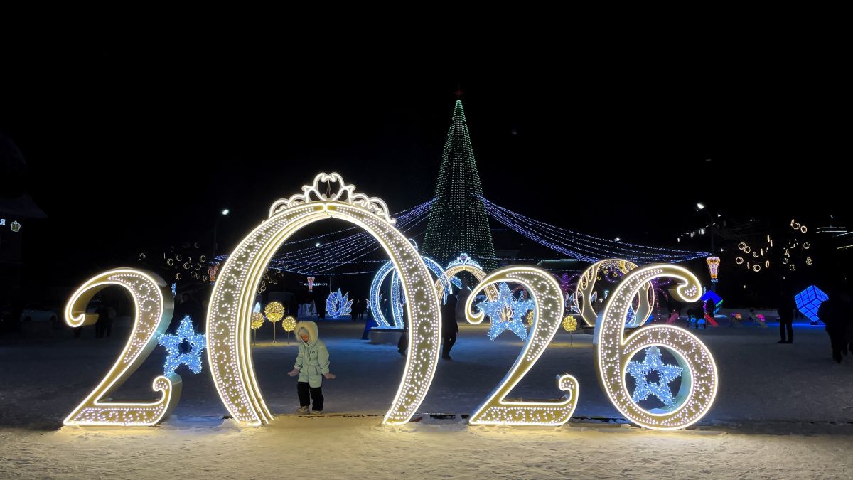 Барнаул украсили к Новому году