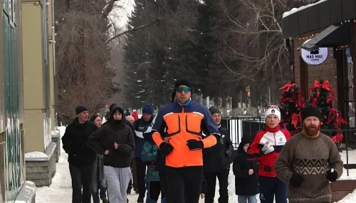 В Горно-Алтайске прошла традиционная новогодняя пробежка. Фото