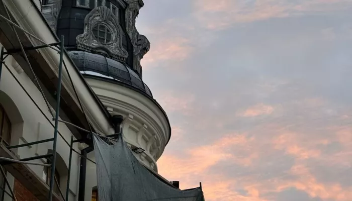 Закаты, туманы и грозы: какой была природа в Барнауле в 2025 году. Фото