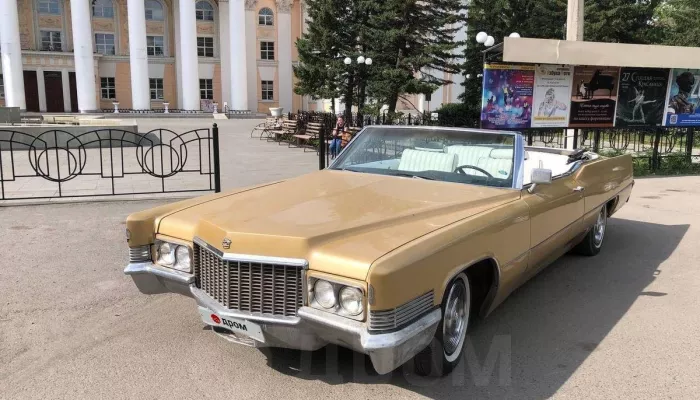 Бийчанин продает редкий кабриолет Кадиллак 1969 года. Фото культового авто
