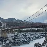 Как в Республике Алтай выглядит Ороктойский мост зимой: сказочные виды