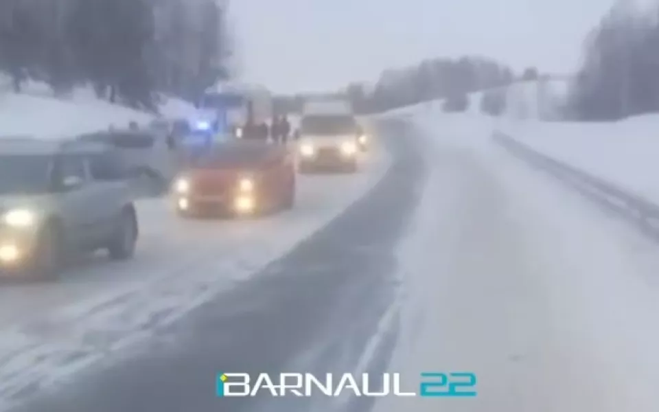 Два человека погибли в лобовом ДТП на Чуйском тракте в Алтайском крае