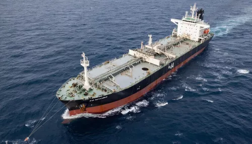 США задержали два нефтяных танкера в Карибском море. Подробности