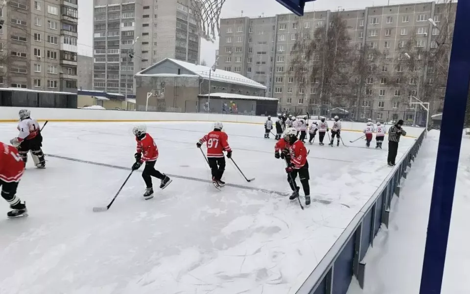 Хоккейный турнир памяти выдающегося тренера Васильева прошел в Барнауле