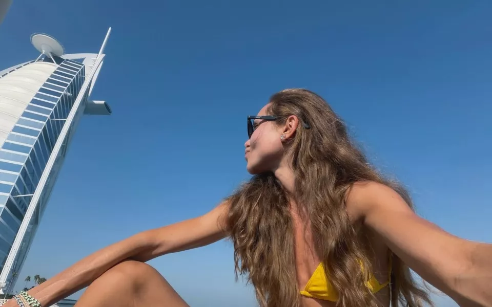 Дочь Дмитрия Маликова ответила на слухи об анорексии откровенными снимками в бикини