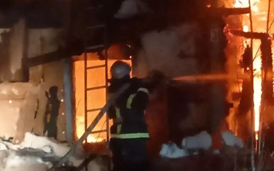 17 пожаров произошли в Алтайском крае за сутки: погибли два человека