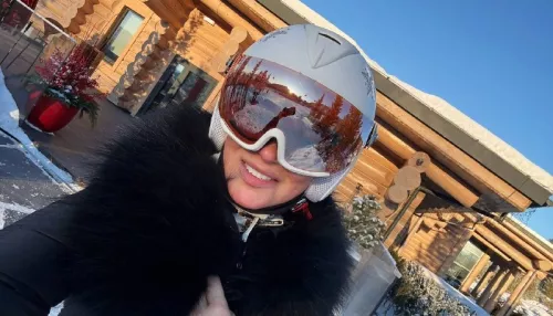 Олеся Судзиловская прокатилась на горных лыжах в Республике Алтай. Фото и видео