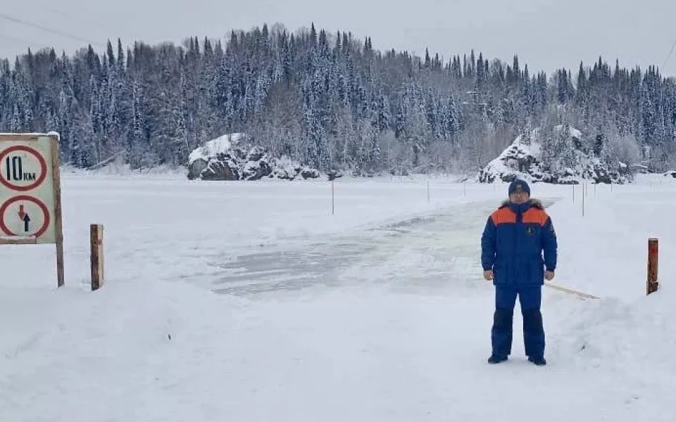 В Республике Алтай работает одна ледовая переправа