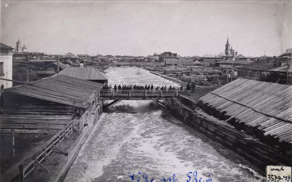 Вешняки, быки и катастрофы: каким был барнаульский заводской пруд. Фотоархив