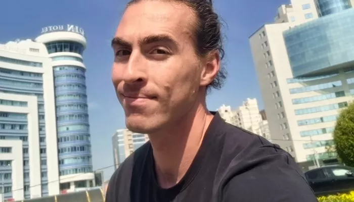 Легкоатлет Сергей Шубенков стал участником нового сезона шоу Ледниковый период