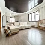 260-метровый дом с видом на горы и баней продают в Горно-Алтайске. Фото