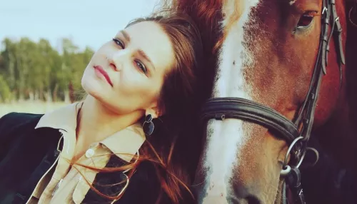 Актриса Тарханова призналась, что четверо из ее пятерых детей появились на свет дома