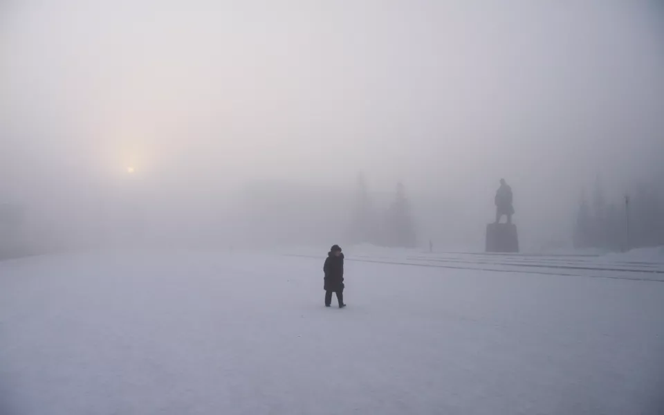 Морозы под -50 градусов пришли в Алтайский край: фото заледеневших термометров
