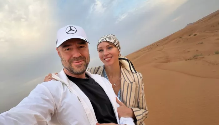 Диброва и Товстик заводят общих детей, его бывшая жена празднует развод забегом. Фото