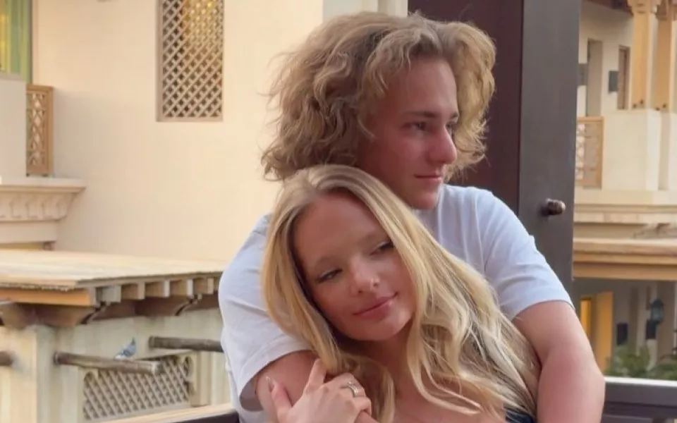 Дочь Дмитрия Пескова показала подросшего младшего брата. Фото