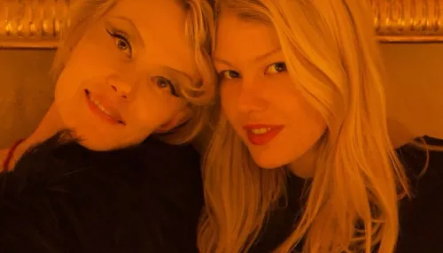 Рената Литвинова показала свою совсем взрослую дочь: новые фото из Парижа