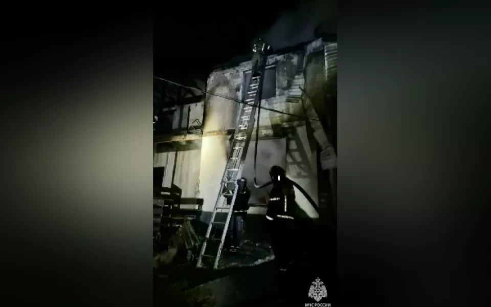 В Чемальском районе Республики Алтай сгорел жилой дом