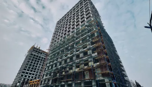 Сахаров Парк в январе. Как эффектная стройка в центре Барнаула встретила 2026 год