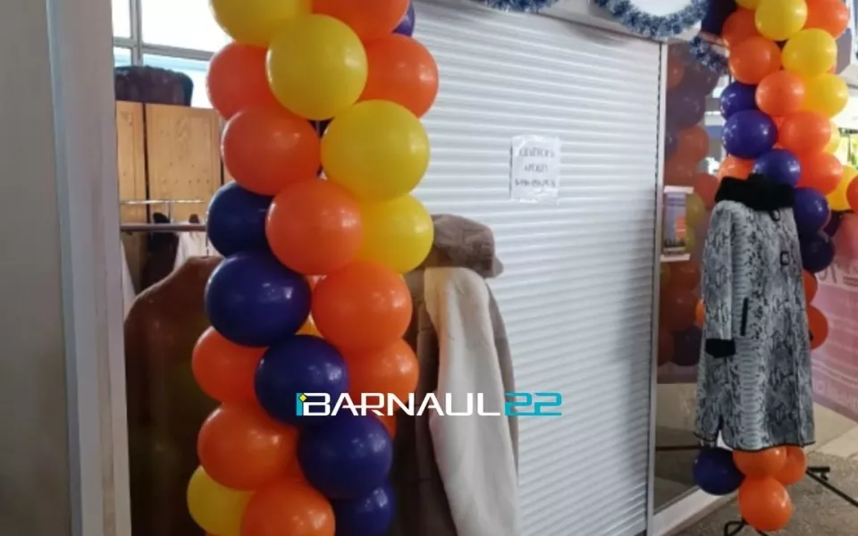 Барнаульцы пожаловались на сомнительный магазин, где зомбируют людей