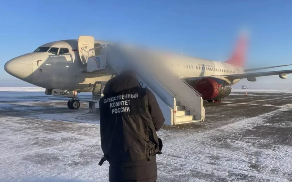 СК начал проверку по уголовной статье после экстренной посадки самолета в Барнауле