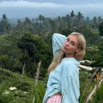 Кристина Асмус показала свое редкое детское фото в честь 38-летия