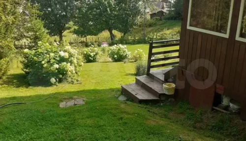 Усадьбу в пяти минутах ходьбы от Телецкого озера продают в Горном Алтае за 32 млн