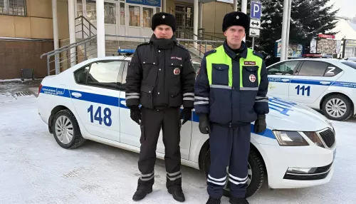 Семья с детьми застряла на трассе в Республике Алтай в 40-градусный мороз