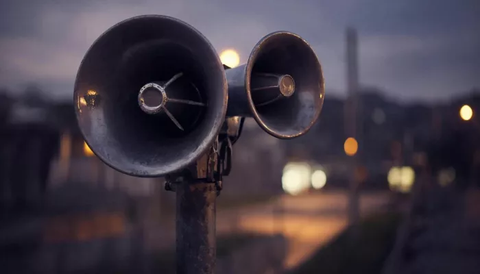 Атака по инфраструктуре: мощная серия взрывов прозвучала над Орлом