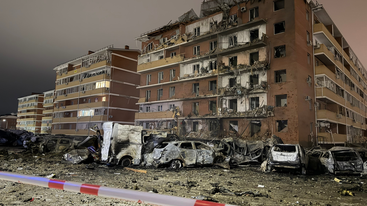 Последствия удара ВСУ по многоэтажке в Адыгее