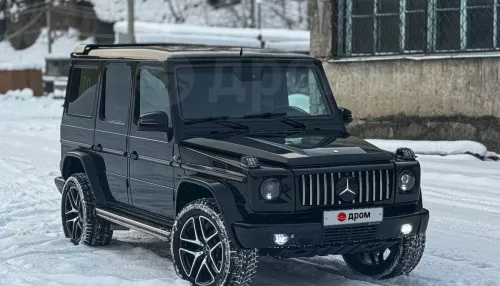 Брутальный тонированный гелик с кожаным салоном продают в Горно-Алтайске. Фото