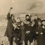 Общага, стройотряд, гитара: из чего состояла юность студента в советском Барнауле