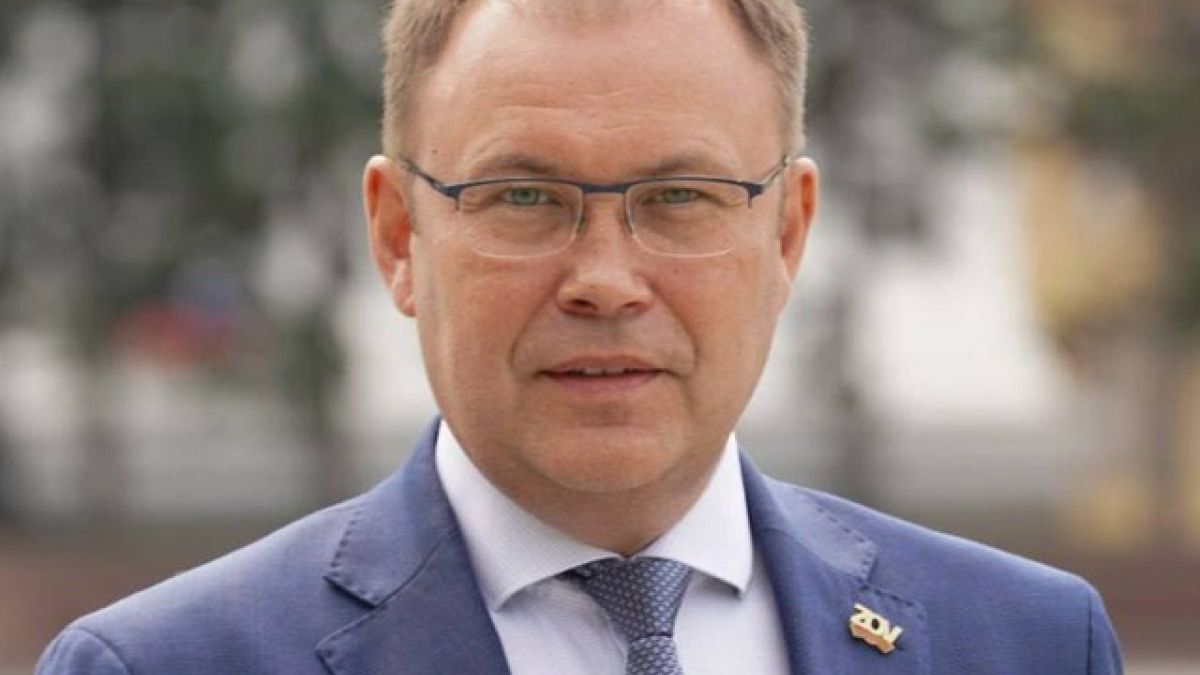 Илья Середюк