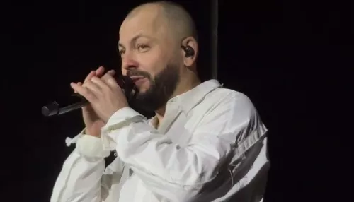 Ярослав Сумишевский выступил в Барнауле: как это было. Фото