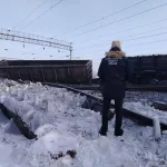 Вагоны с углем сошли с рельсов и перевернулись в Хабаровском крае. Кадры с места ЧП